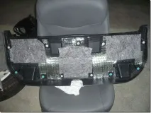 Шумоізоляція та заміна музики в Toyota Prius ZVW30, Автомобільний настановний центр музики