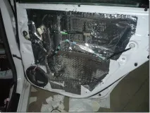 Шумоізоляція та заміна музики в Toyota Prius ZVW30, Автомобільний настановний центр музики