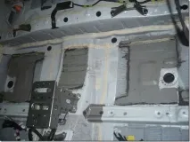 Шумоізоляція та заміна музики в Toyota Prius ZVW30, Автомобільний настановний центр музики