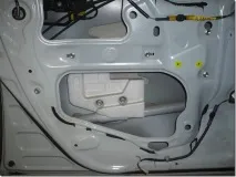 Шумоізоляція та заміна музики в Toyota Prius ZVW30, Автомобільний настановний центр музики
