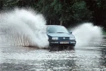 Поради водіям-початківцям водіям-початківцям