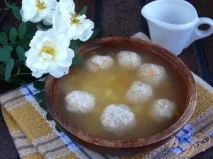 Суп з курячими тефтелями. курячими