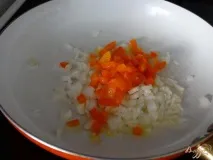 Суп з курячими тефтелями. курячий