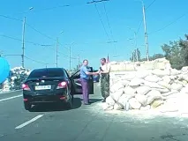 Відео публікується вперше - міліція та бойовики у Донецьку Архів журналіста відео