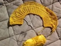 В’яжемо спицями пляжну шапочку-косину длядівчинки 1-1, 5 років – Ярмарок Майстрів яжемо