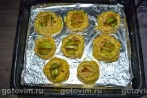 Розетки з яблуками із листкового тіста листкового
