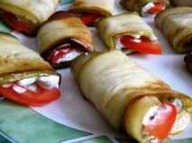помідорами