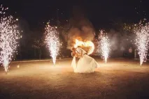 Фаєр-шоу на весілля – чарівна вогняна вистава чарівна