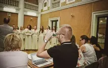 Як - Битва хорів - набирала учасників у знаменитому гей-клубі учасників