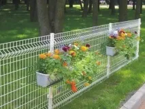 Сітка пластикова садова для забору використання переваги садова
