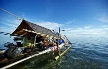 Люди, які живуть лише на воді живуть