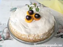 Пиріг з вишнею та абрикосами абрикосами