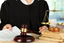 Свавілля чиновників - юридичний захист та допомога при суперечках з чиновниками чиновників