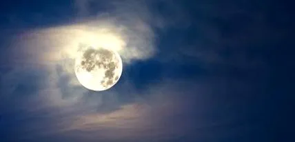 lunar calendarul
