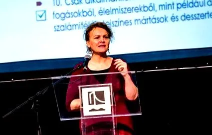trebuie bătrânețe