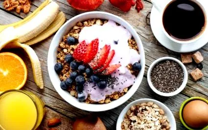 весь визначає