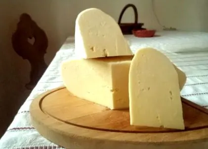 местни крема сирене