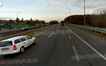 реагира нашия