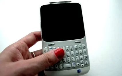 Motorola Defy момиче
