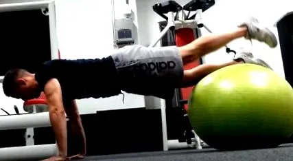 долните крайници fitball