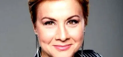 шапката долу
