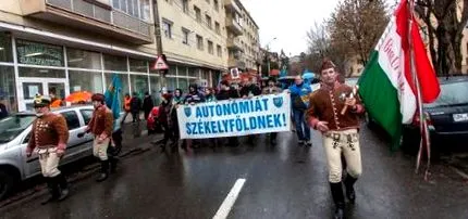 автономия румъния
