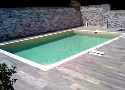 вода басейні