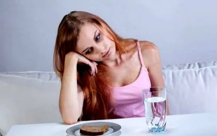 cauza anorexiei