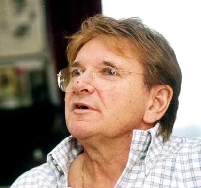 komár zvegye