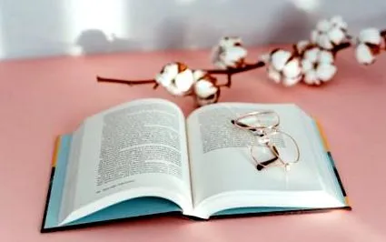 книга която