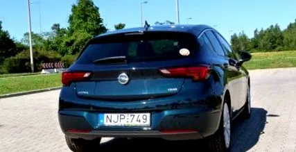 opel astra