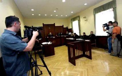 cățea cățea