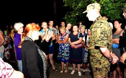 войници