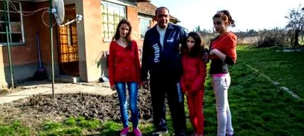 трябва четиринадесетгодишно