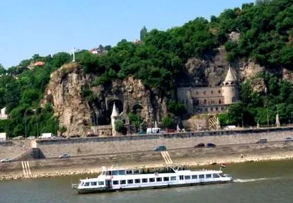 підходить знайти безліч