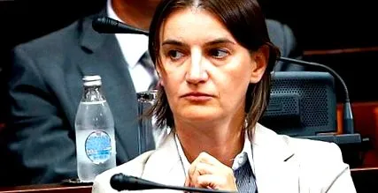 міністр-лесбіянок революція