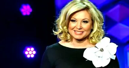 claudia супер