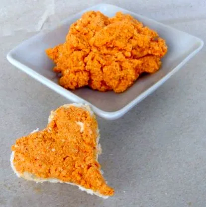 două