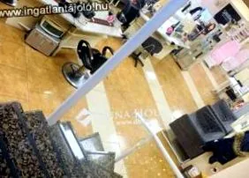 магазина съобщават