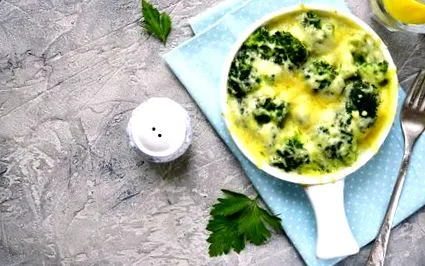 alăptează broccoli