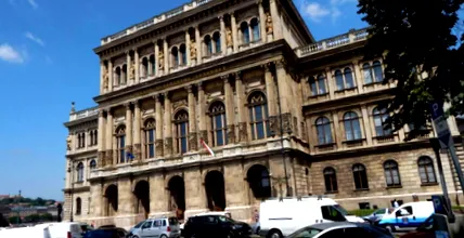 știrilor știrilor