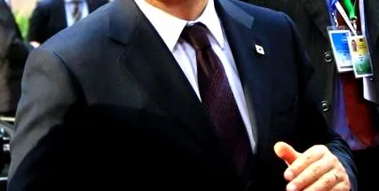 лається перед