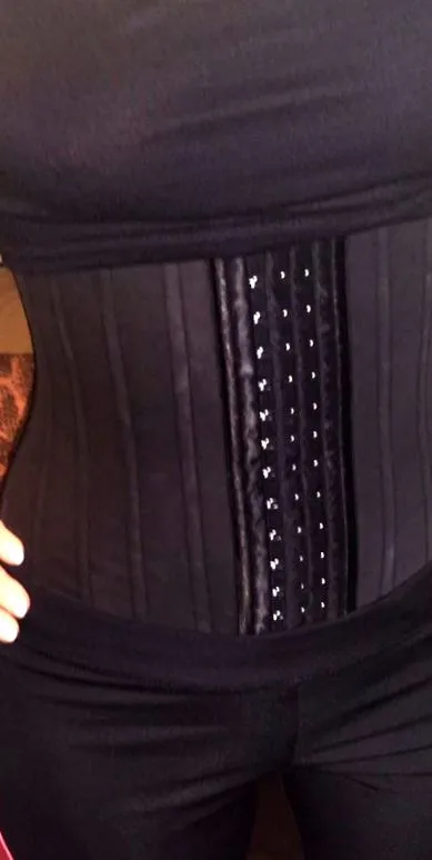 agresszív derék
