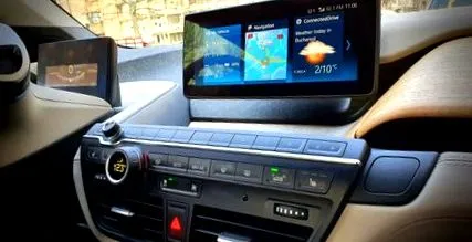 возење автомобил