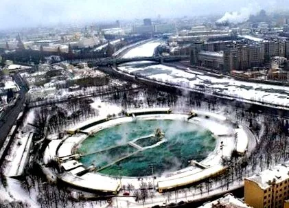 піднявся