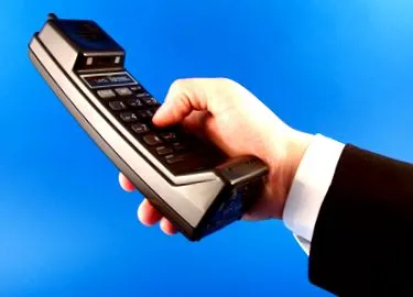 segít