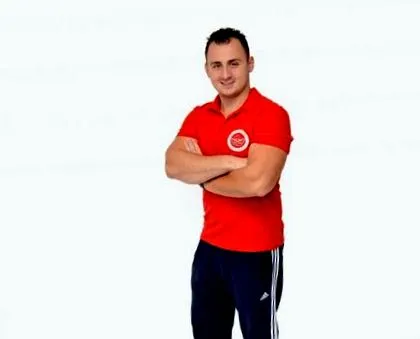 kell tennünk