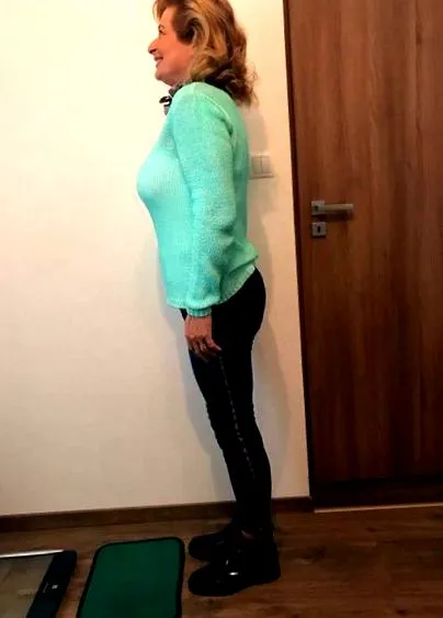 egyedül