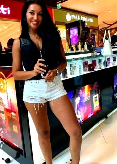 elena férje