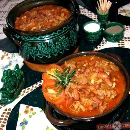 гулаш саксия